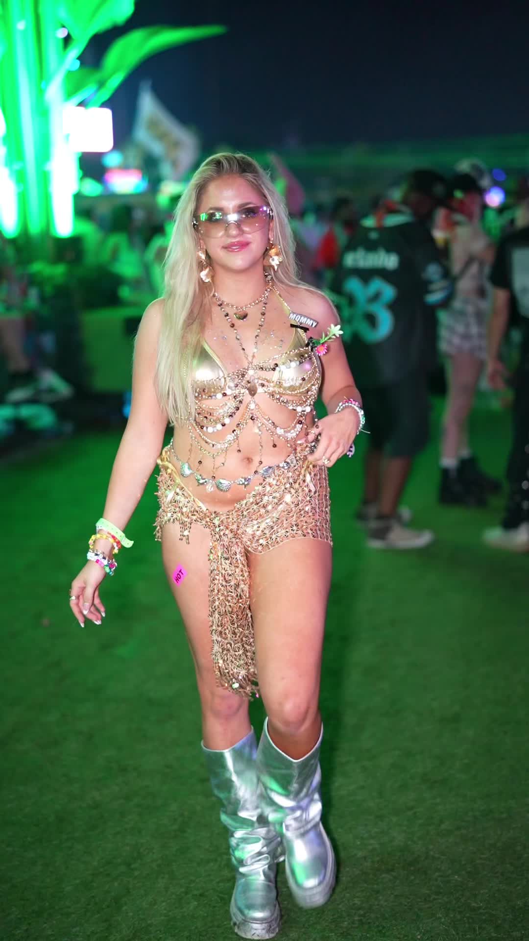 @Girlsatraves