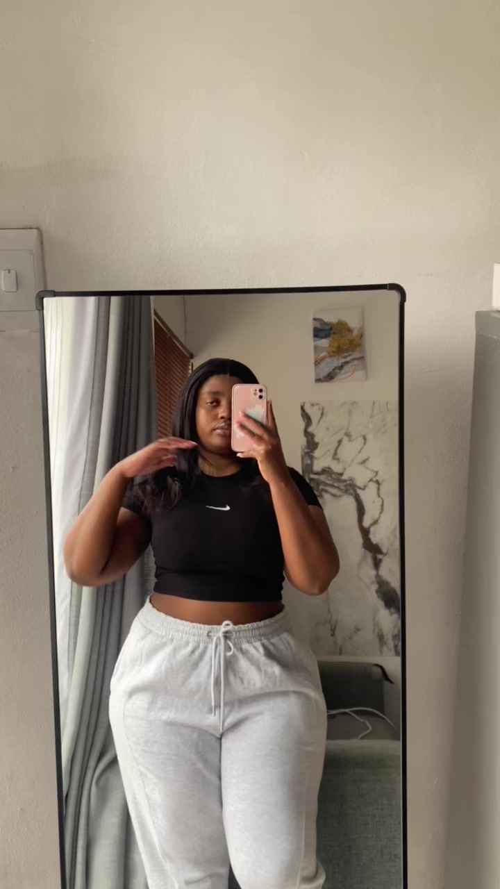 @🌸Mbovu🫧