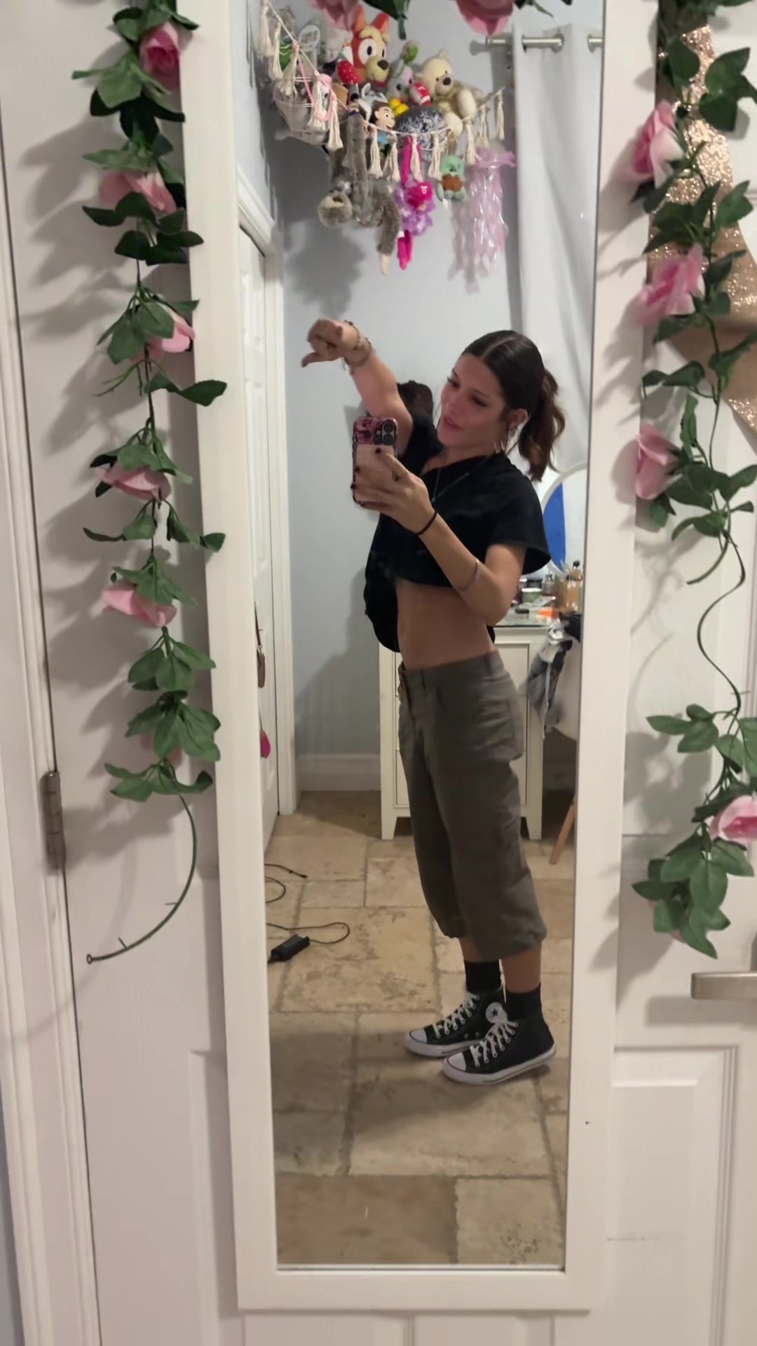 @leslienicles1