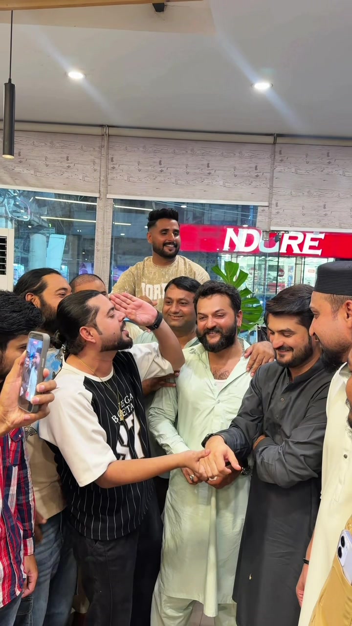 @👑علی بٹ👑