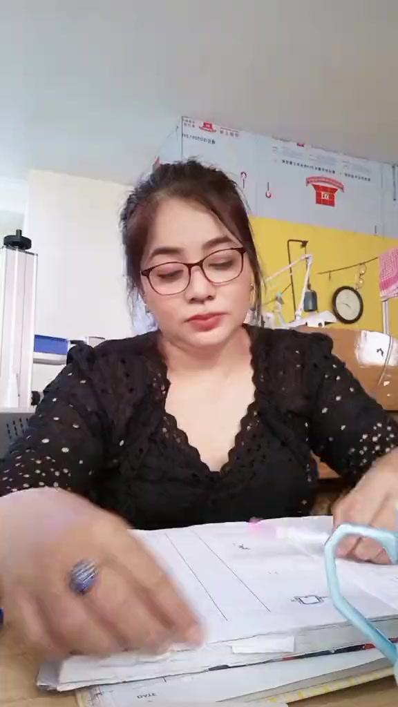 @Sandar_Thein_Official