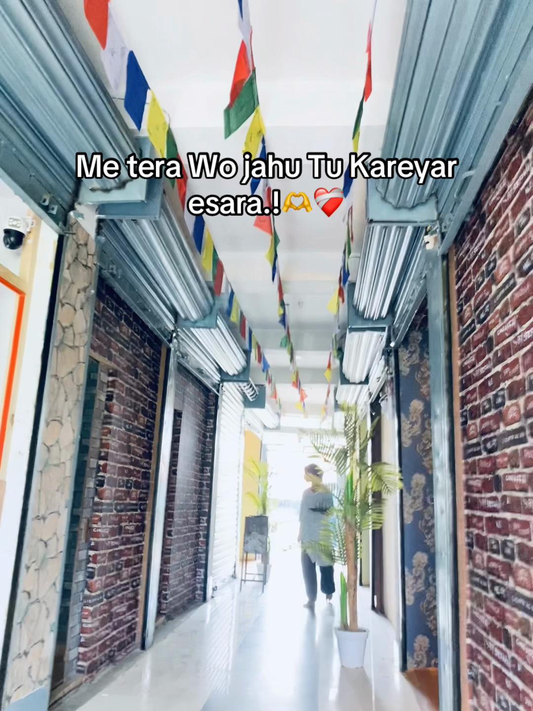 @Sujal.!🖤