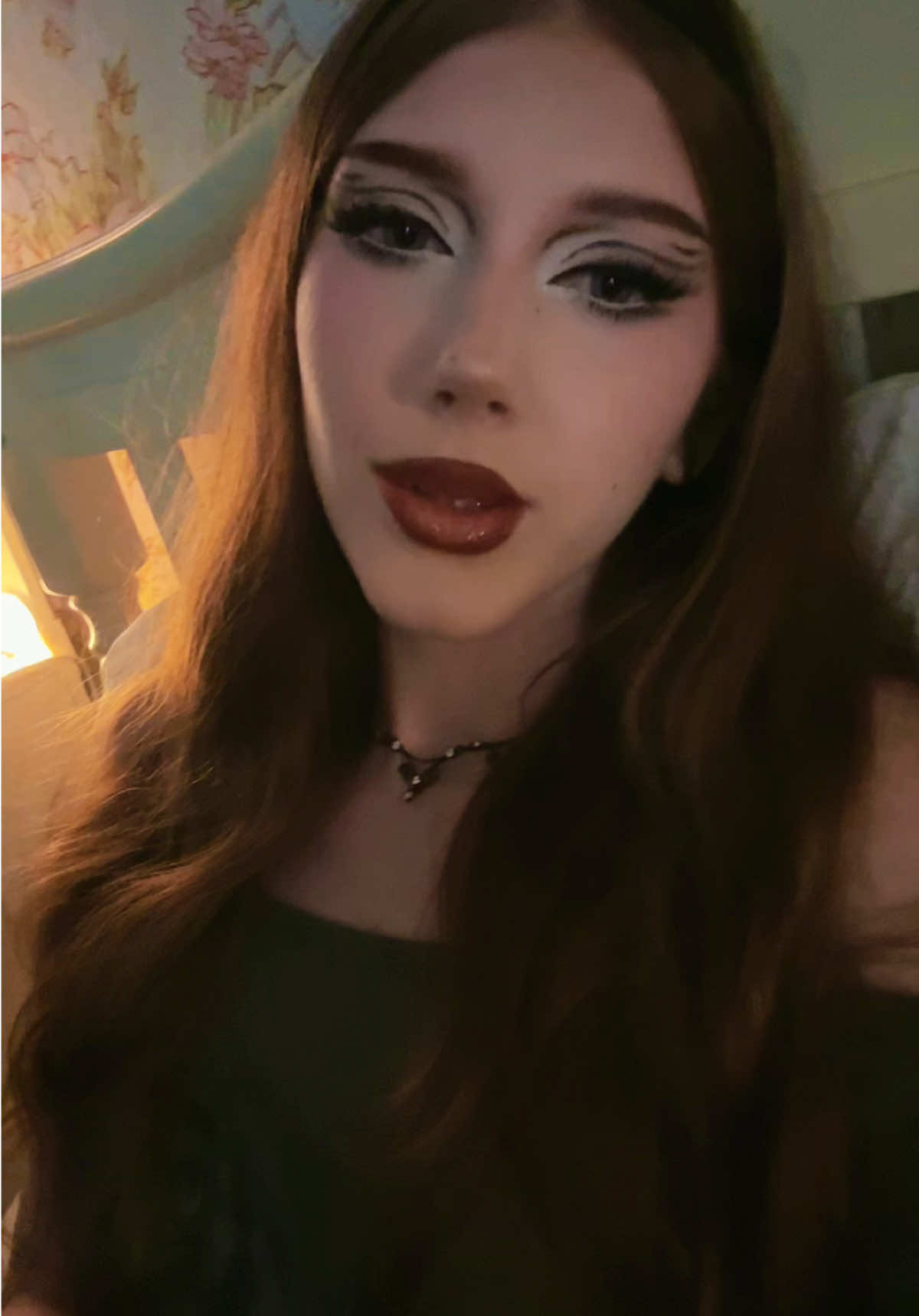 @elissa