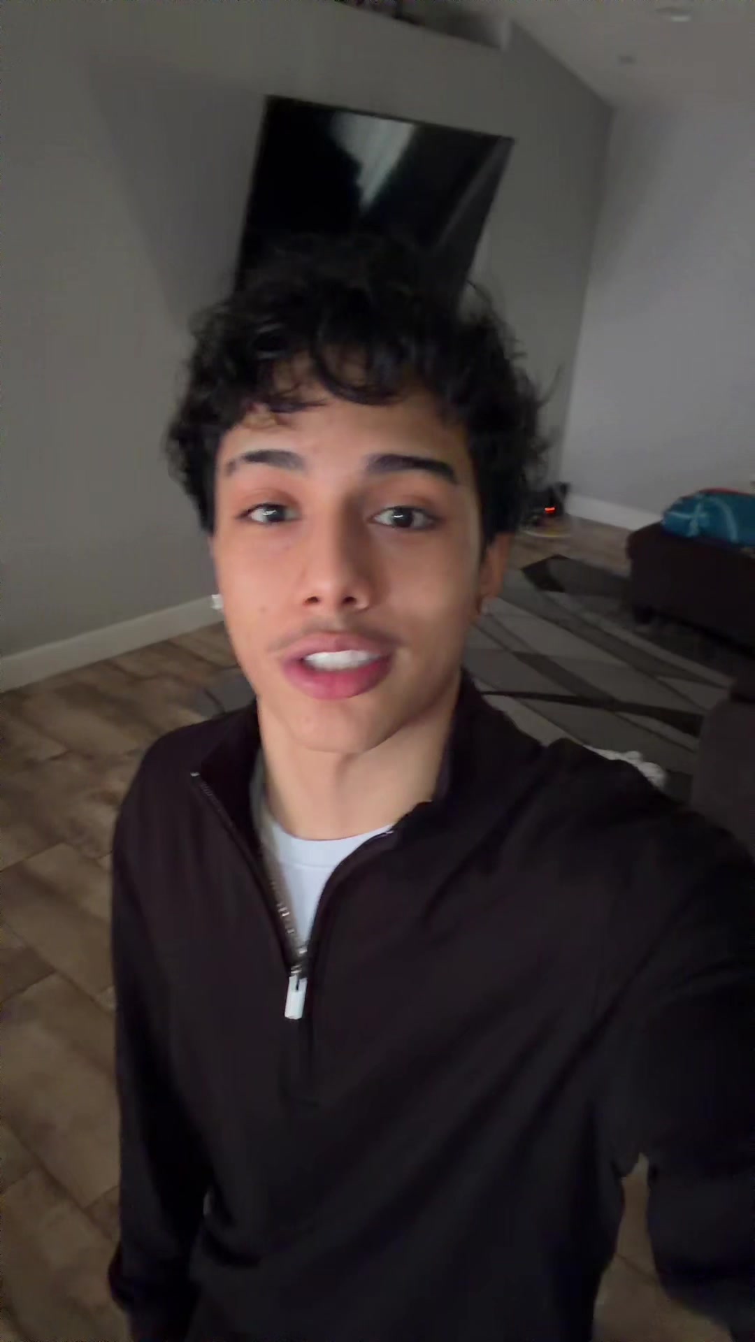 @joelknockedd