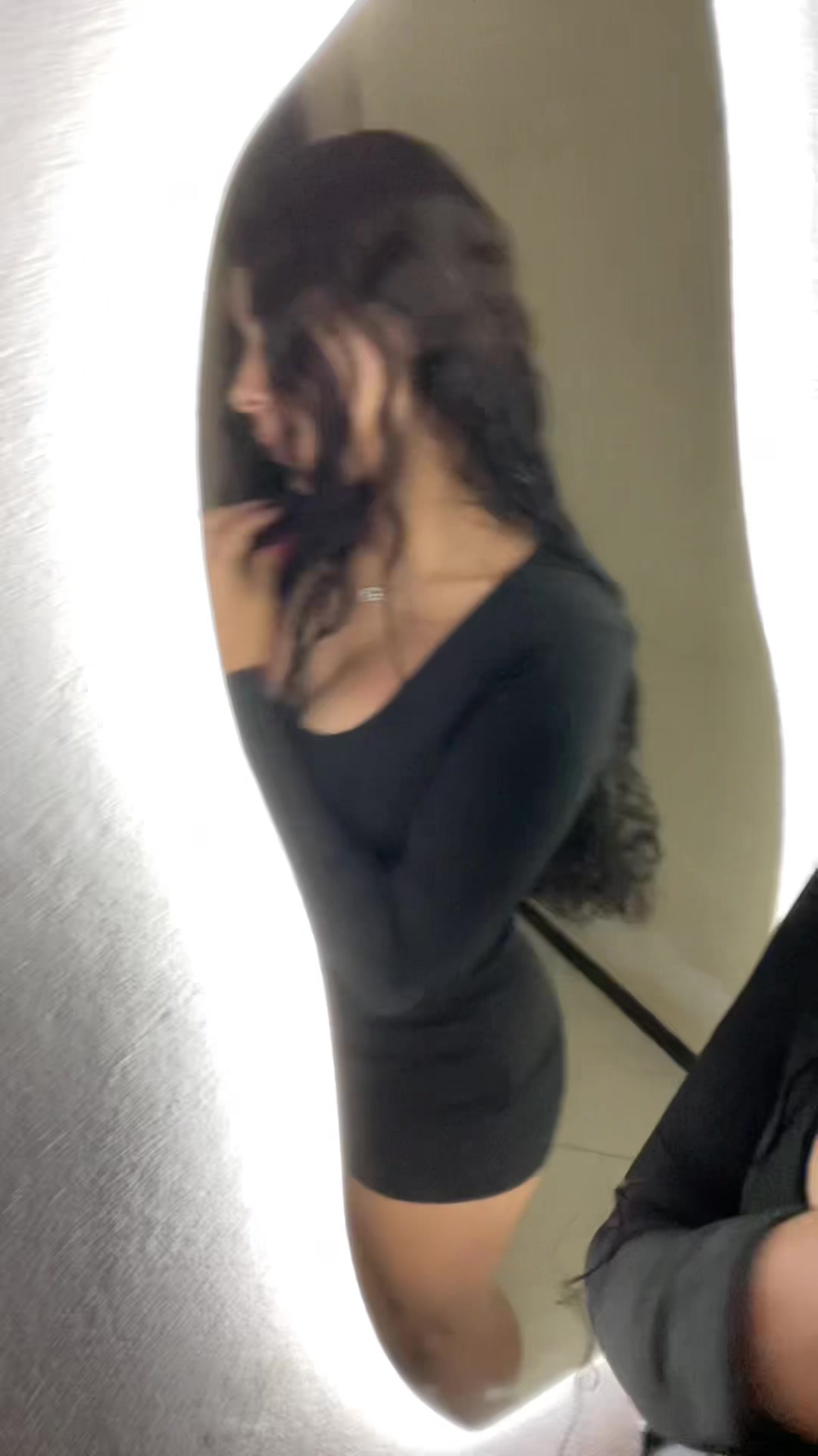 @𝗠𝗼𝗮𝗻𝘆 💋