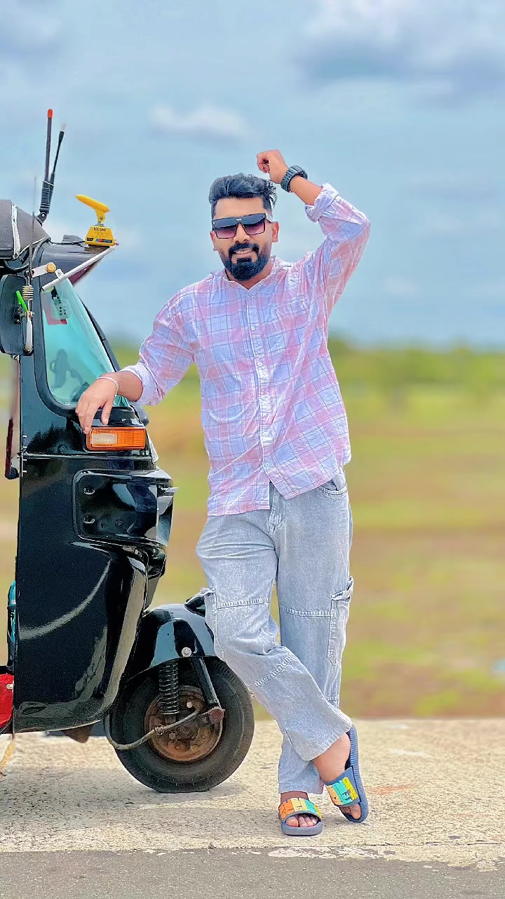@naweeth_🇱🇰🇶🇦