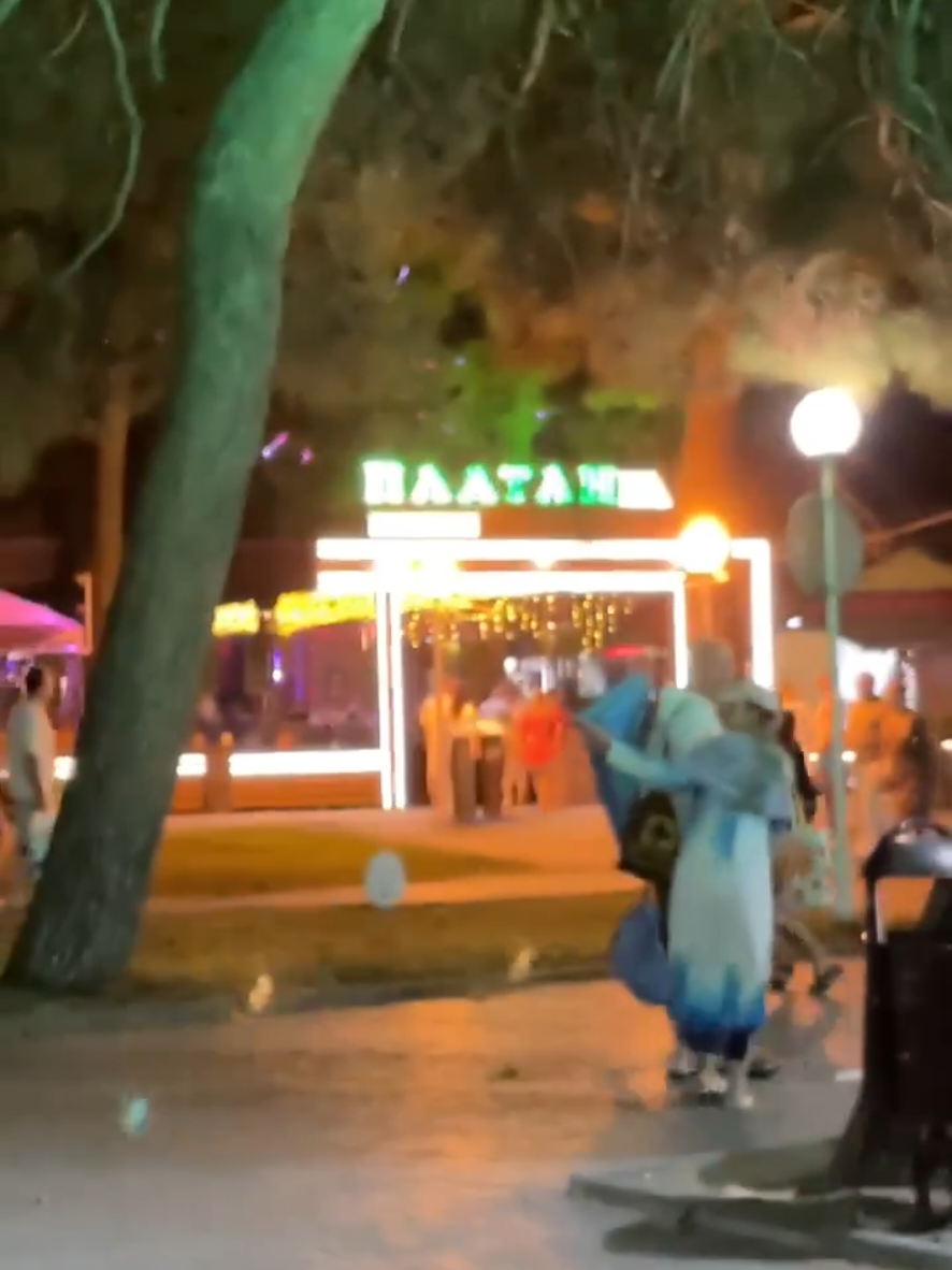 @Туда где море