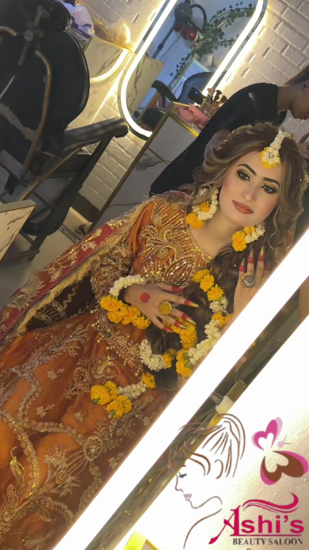 @ASHIS OFFICIAL👑