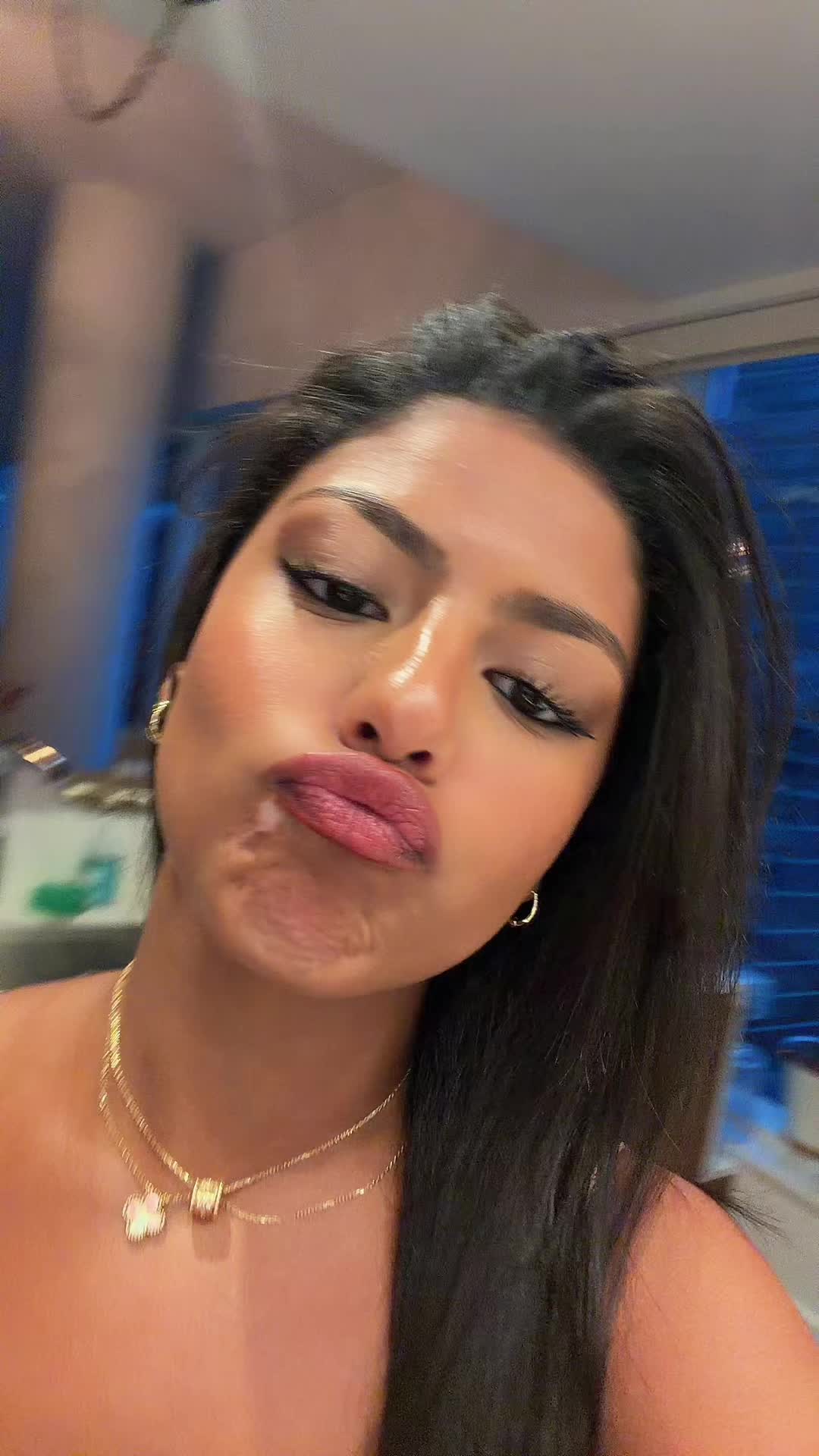 @angie