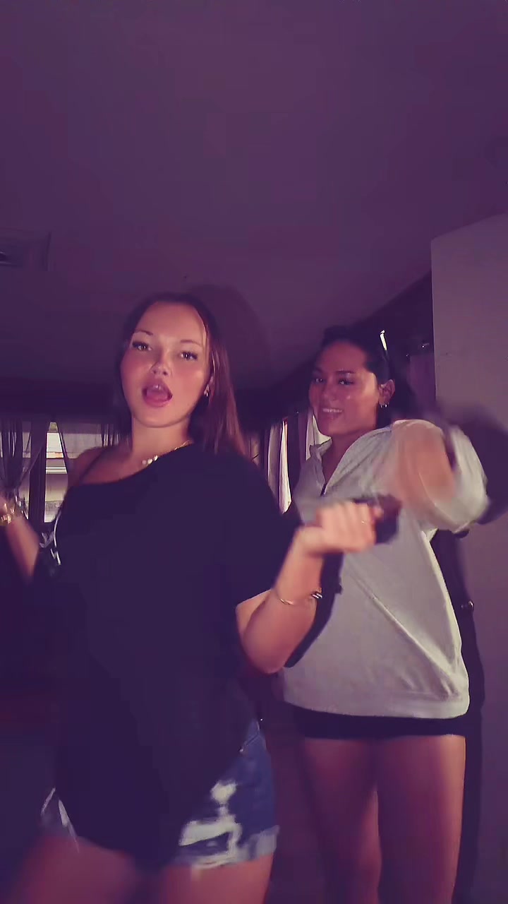 @Lele