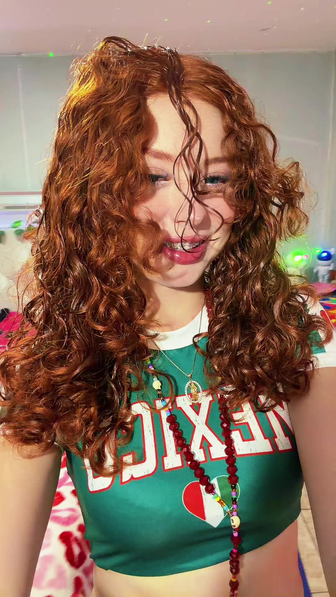 @lapelirroja87