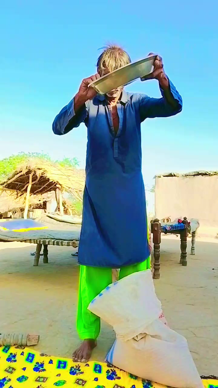 @فوزیا۔  ۔۔۔۔۔۔سومرو۔۔