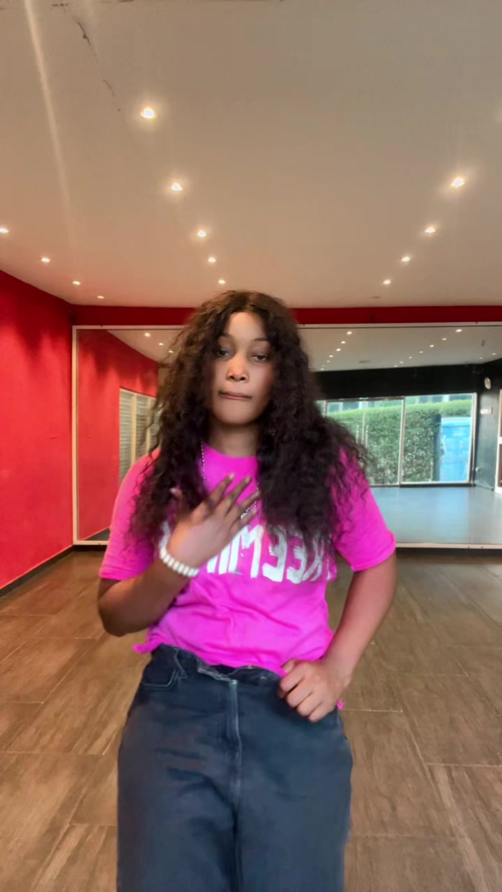 @Christelle Miller💜🇫🇷🇹🇬