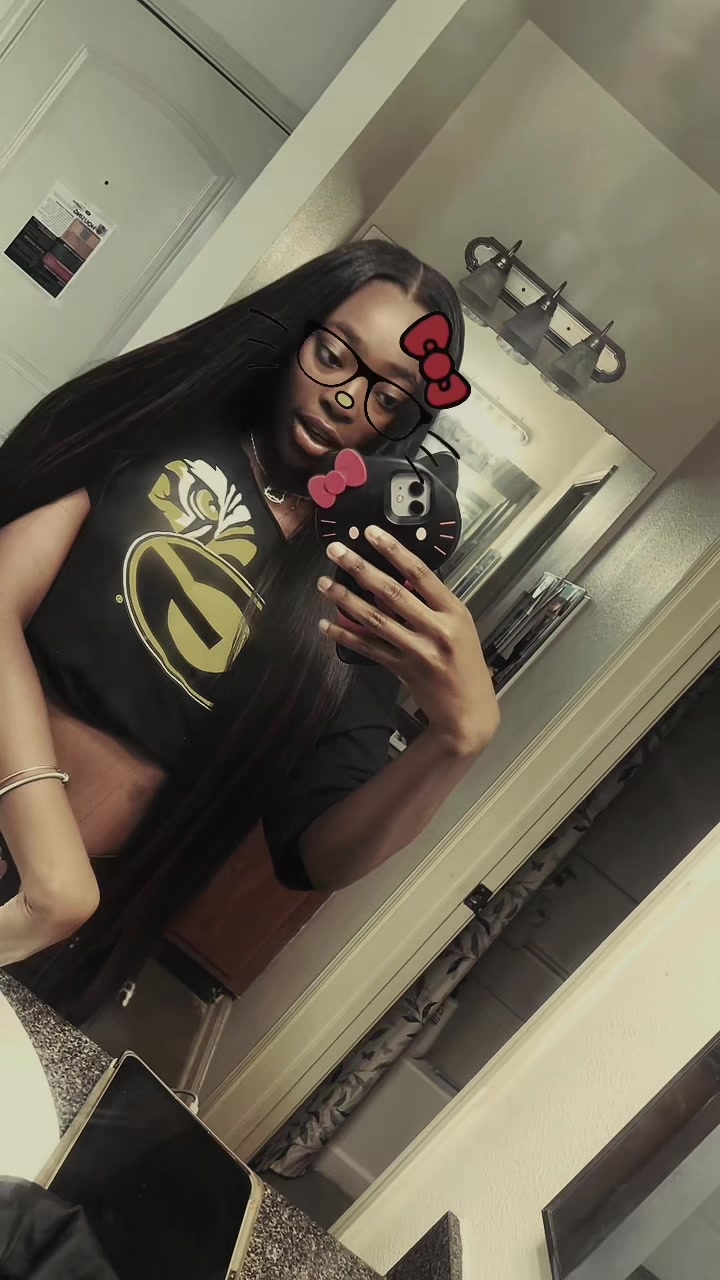 @Luvvv44Mijah