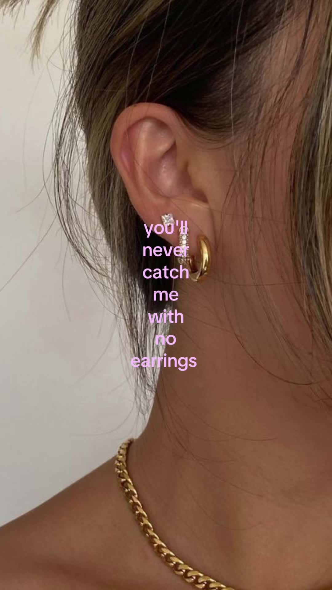 @⃟