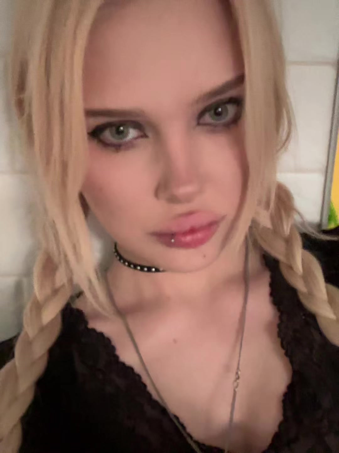 @твич oblizala