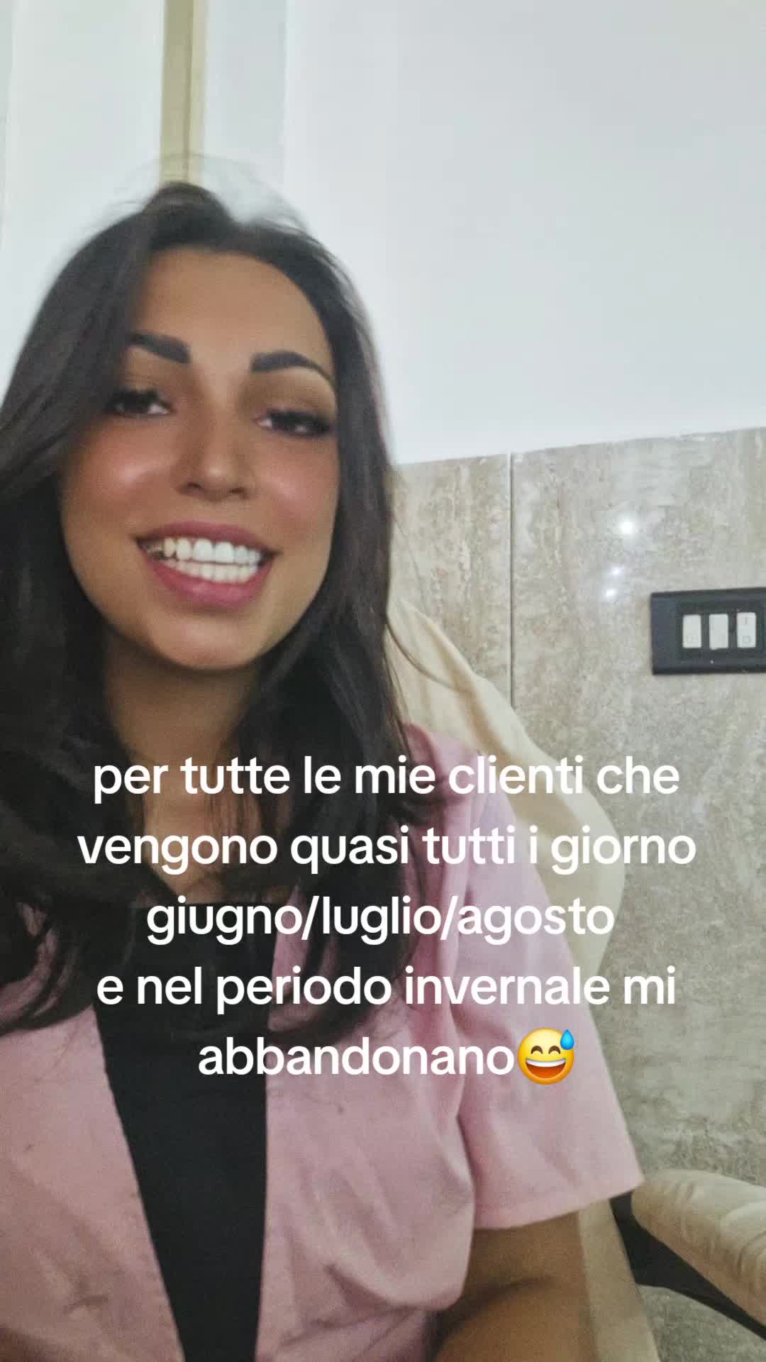 @Anna Muo&igrave;o
