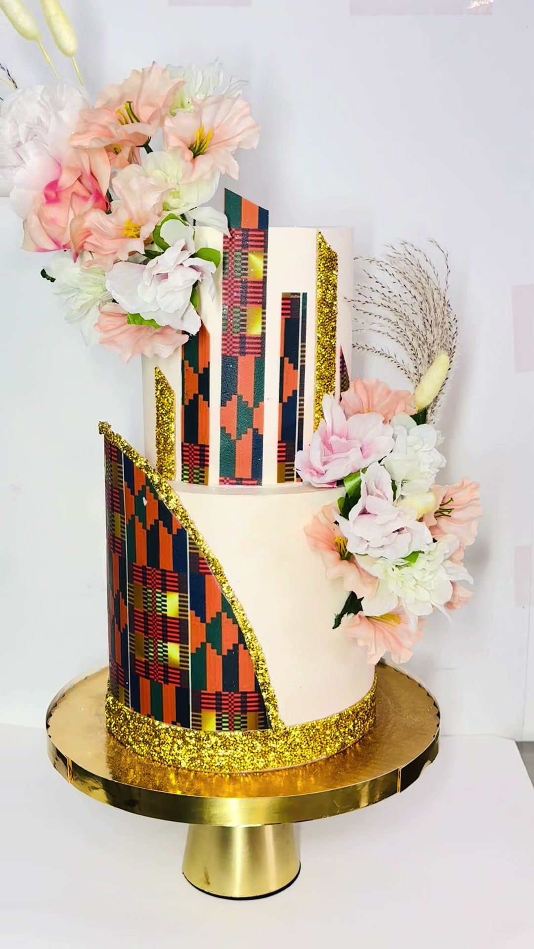 @MICKLIND CAKE BOUTIQUE