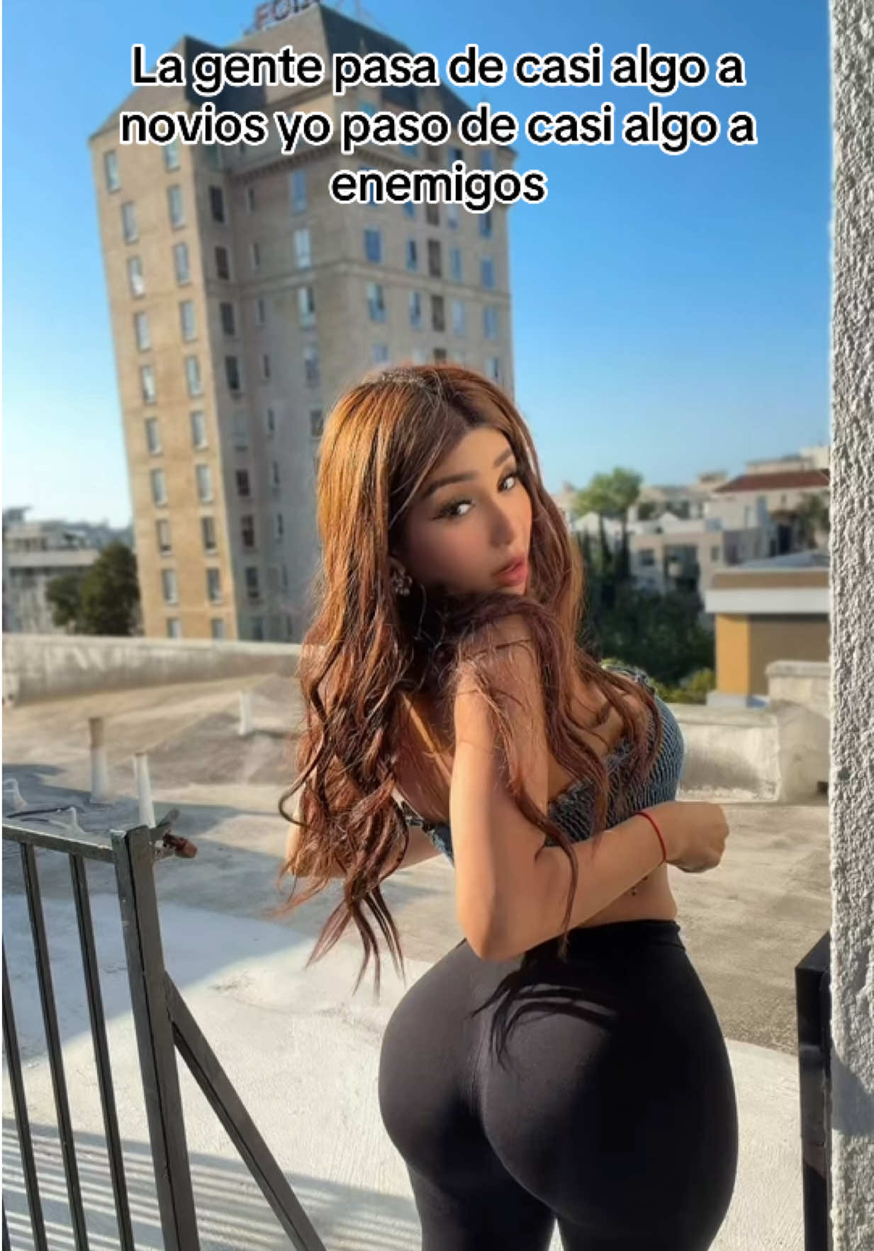 @Valeria Razavi 🍑💋