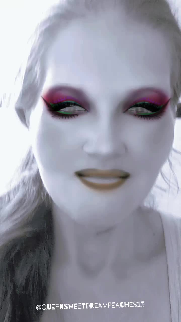@QueenSweetDreamPeaches13