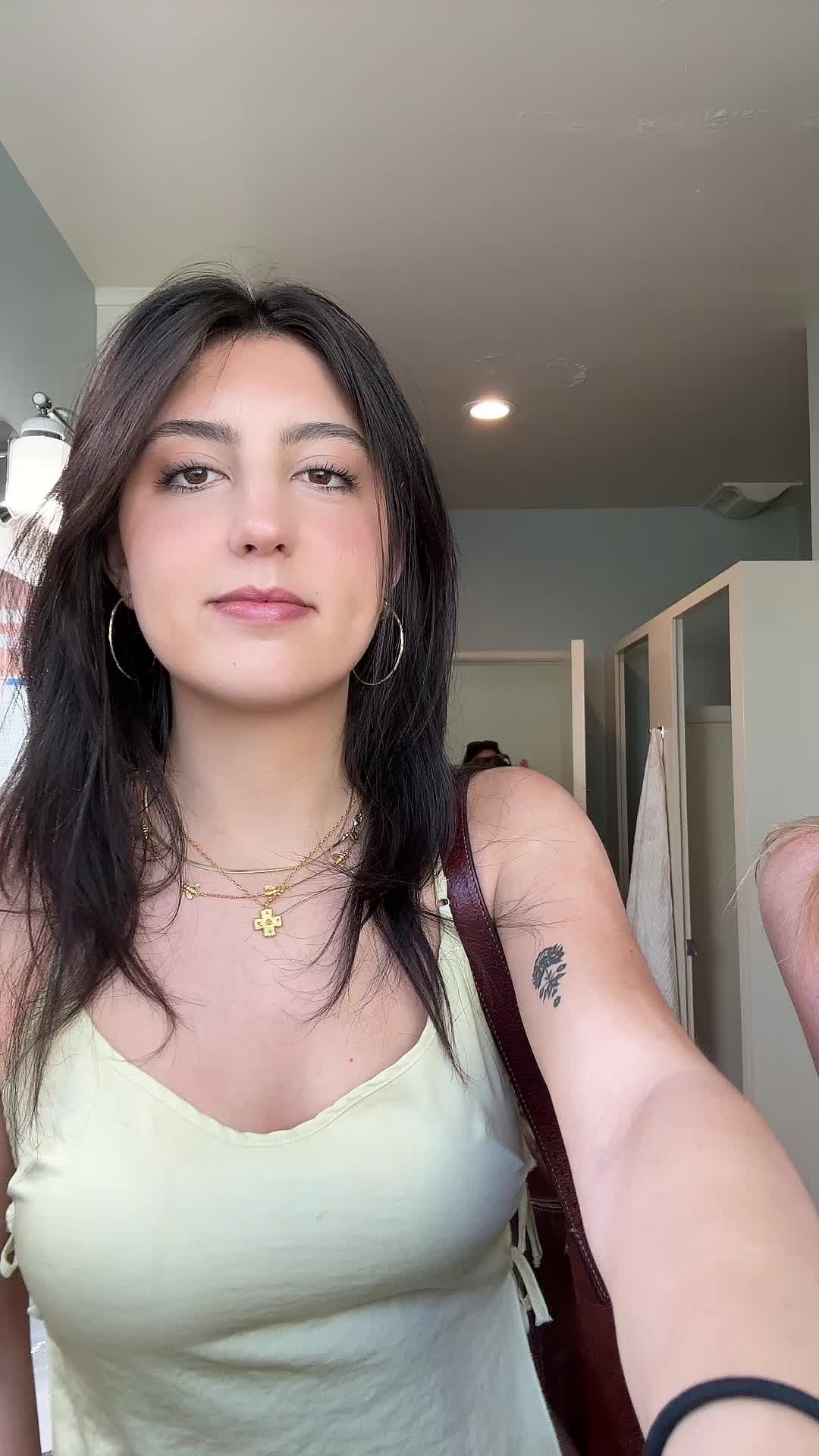 @🍾