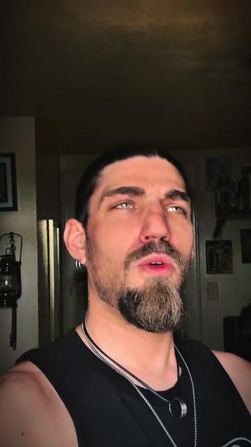 @Eddie.Winchester38