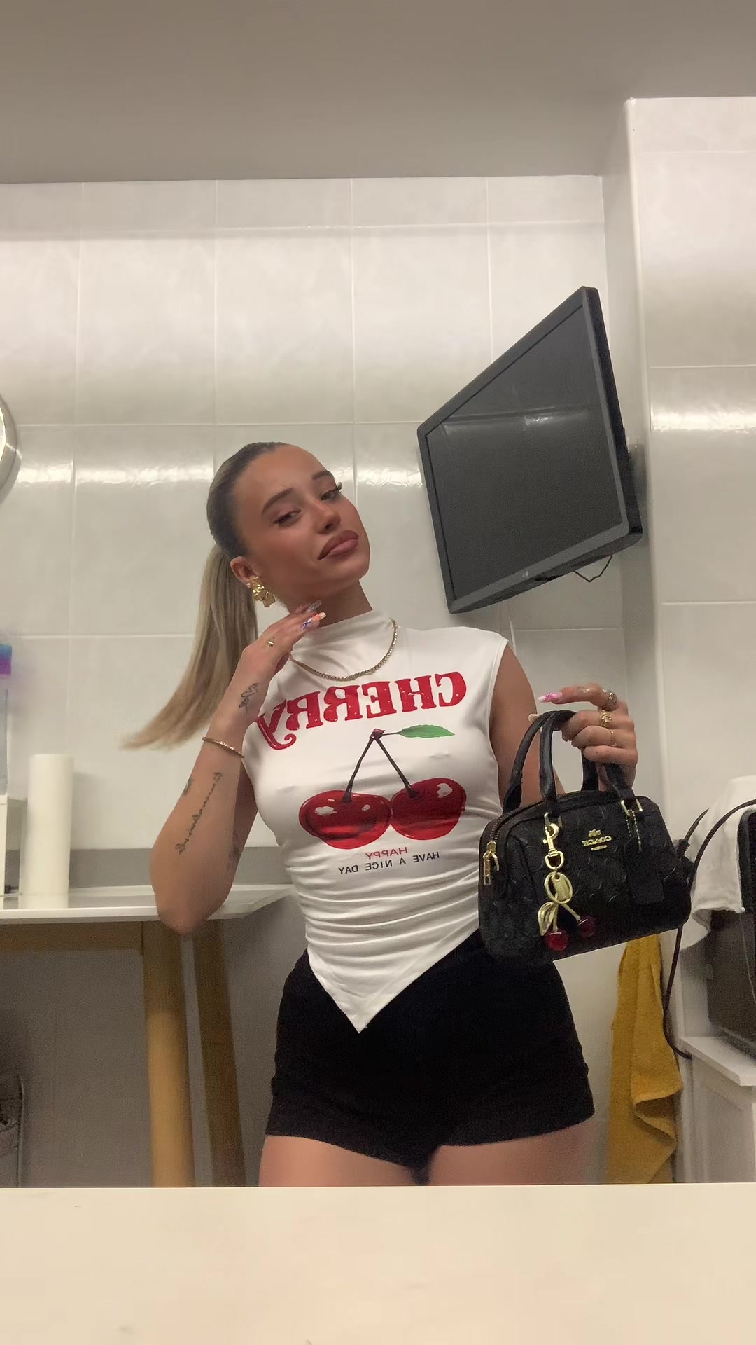 @veronicaalopezz