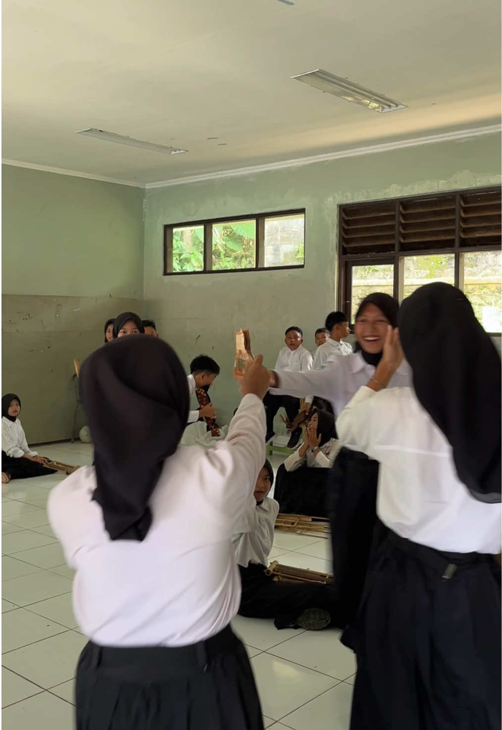 @Fifit Dwi Putri