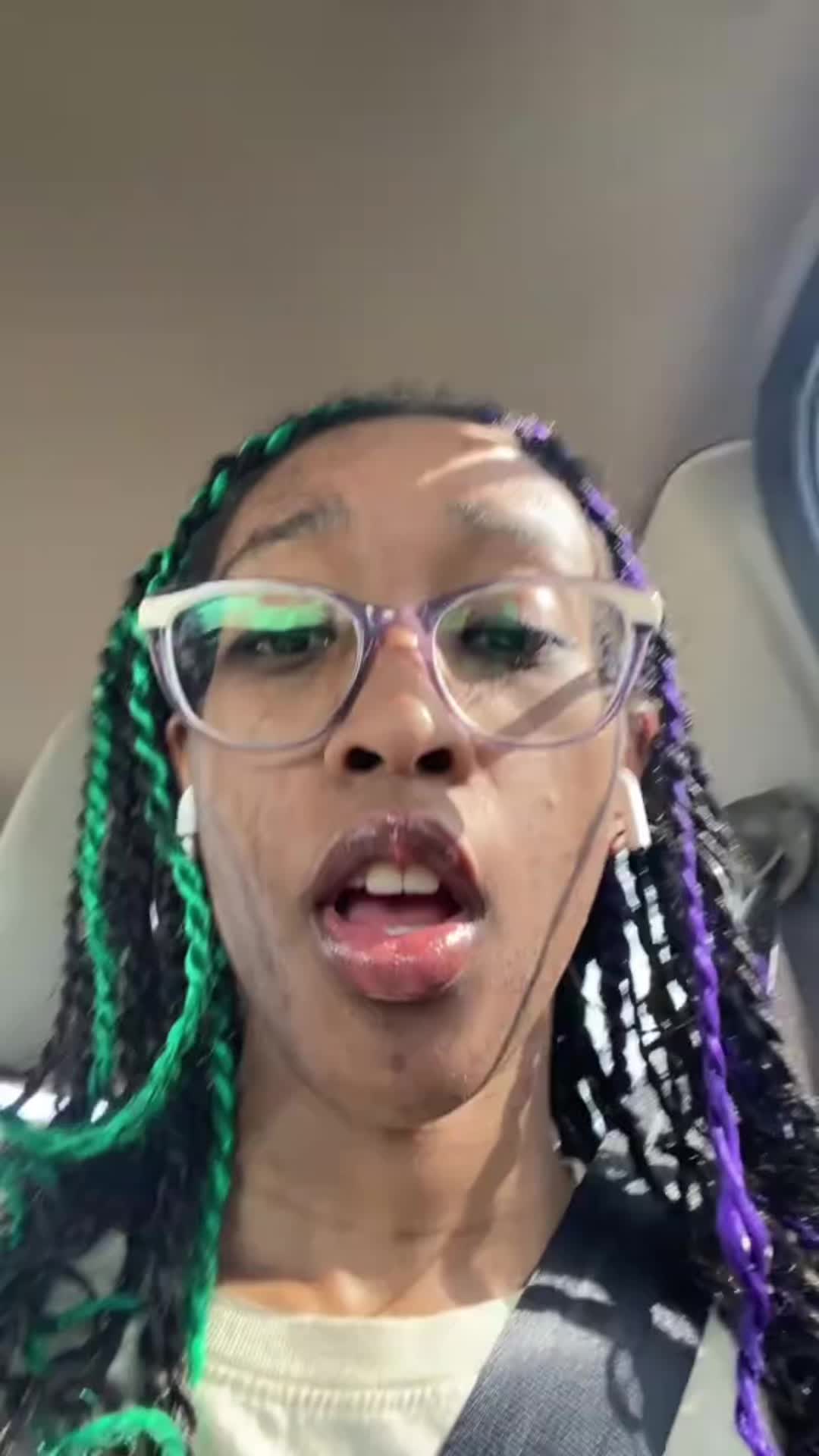 @Shayla