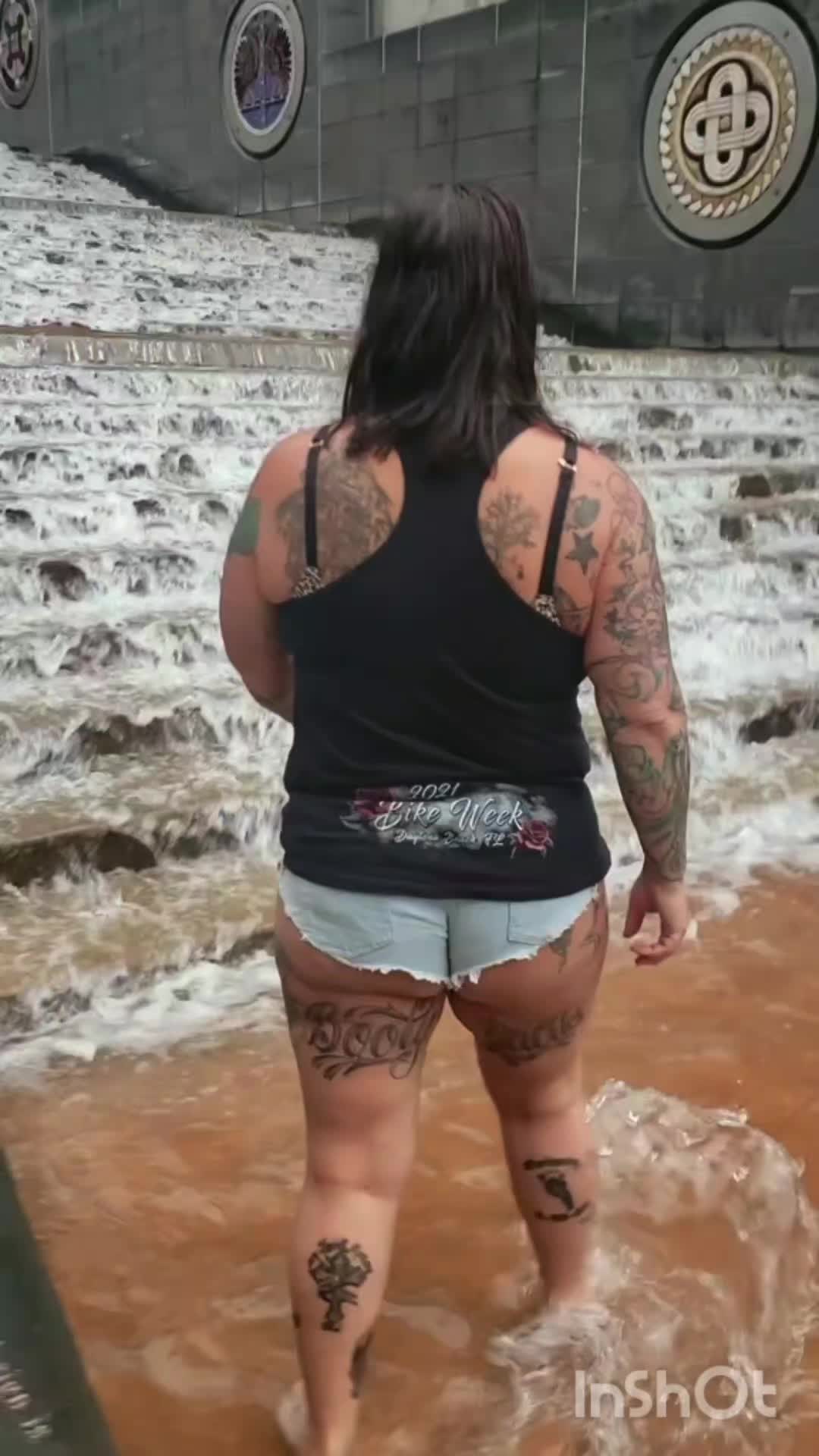 @April Foxx