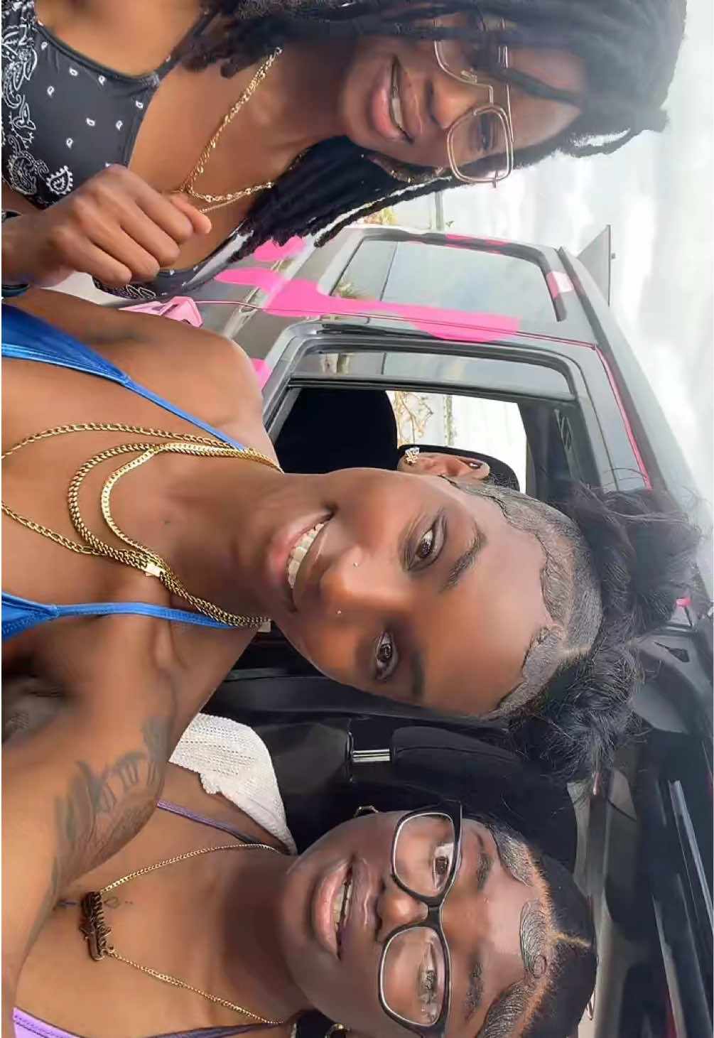 @☮️
