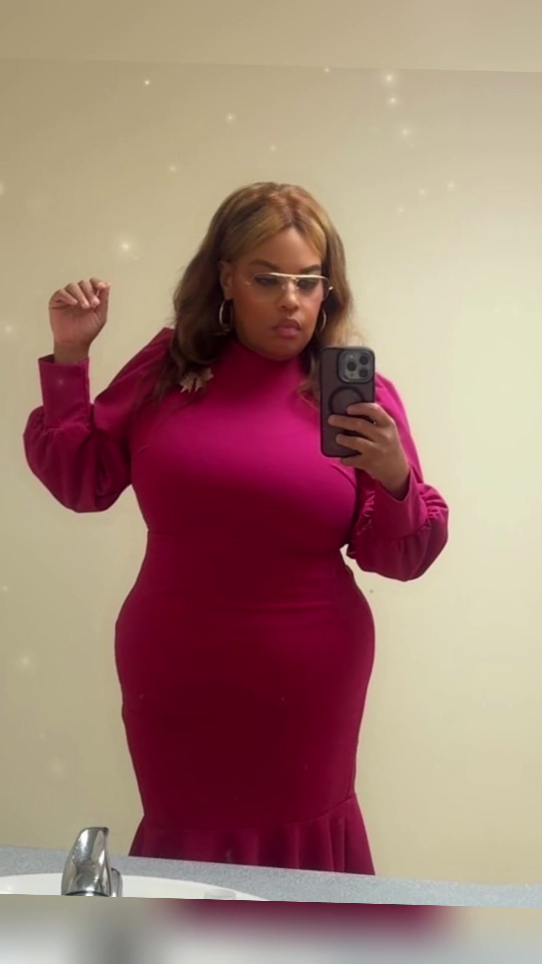 @ladeetee_