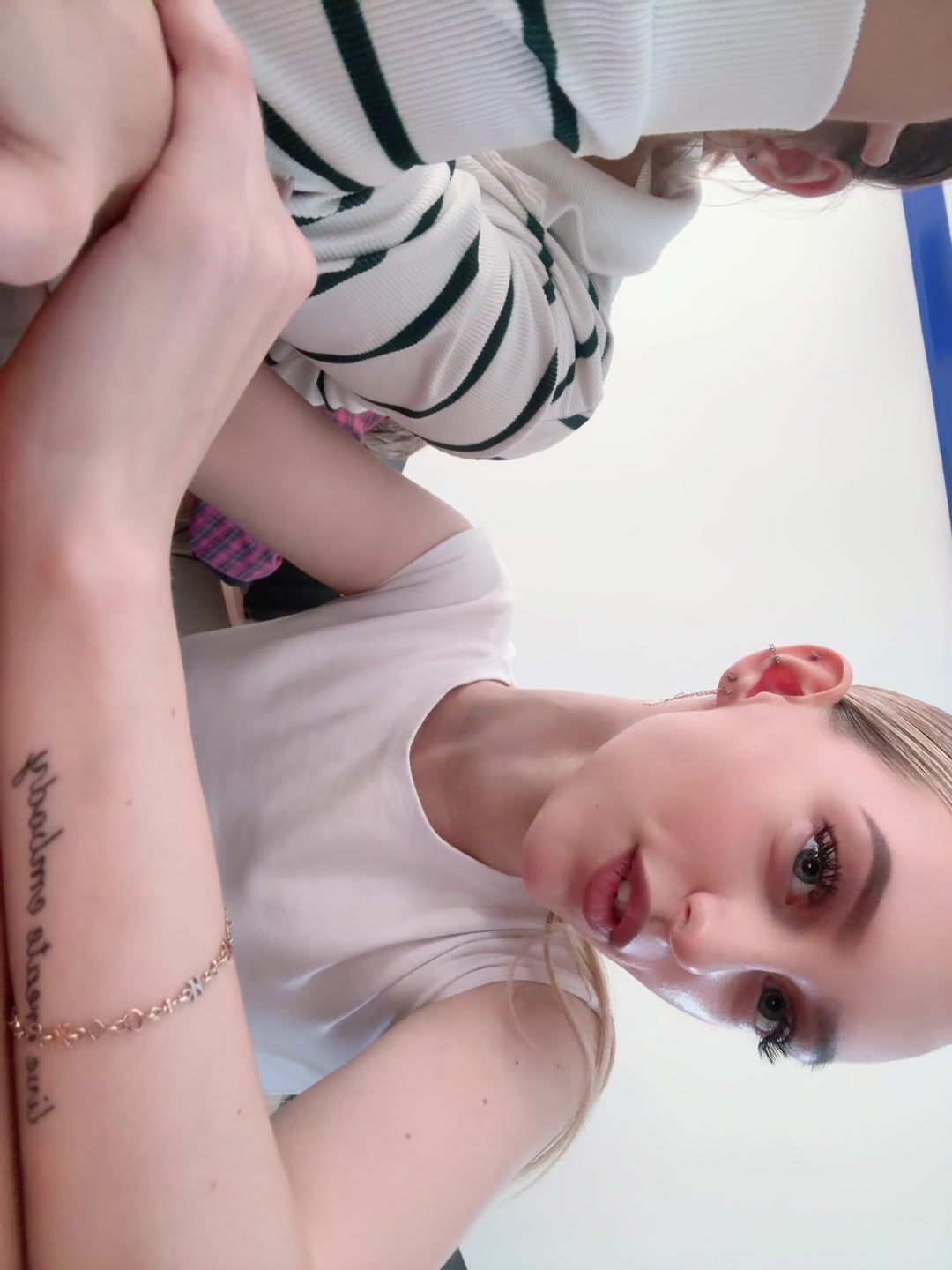@Rari_Com