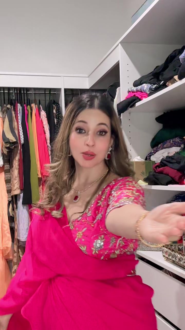 @Amu 🦋Prasai 🧿