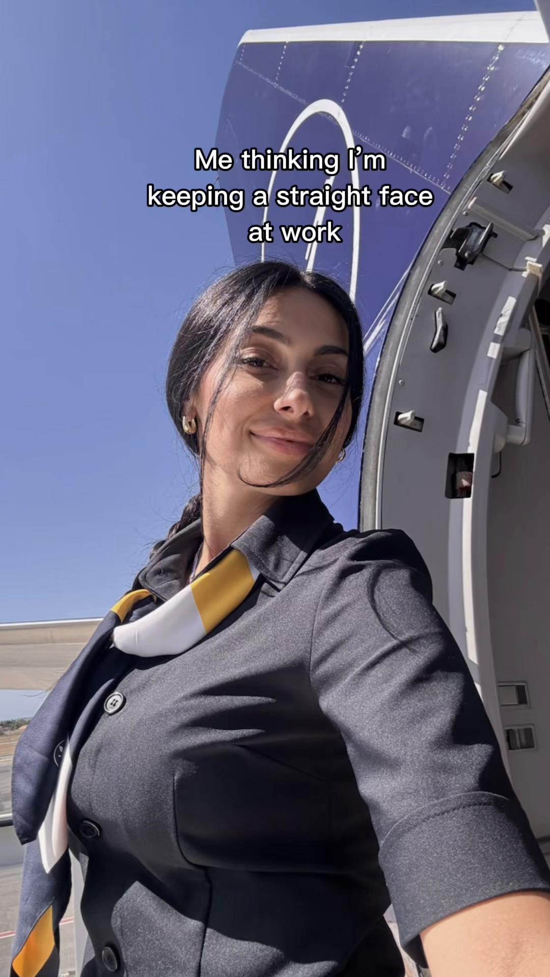 @Aylin🤍 Flight Attendant