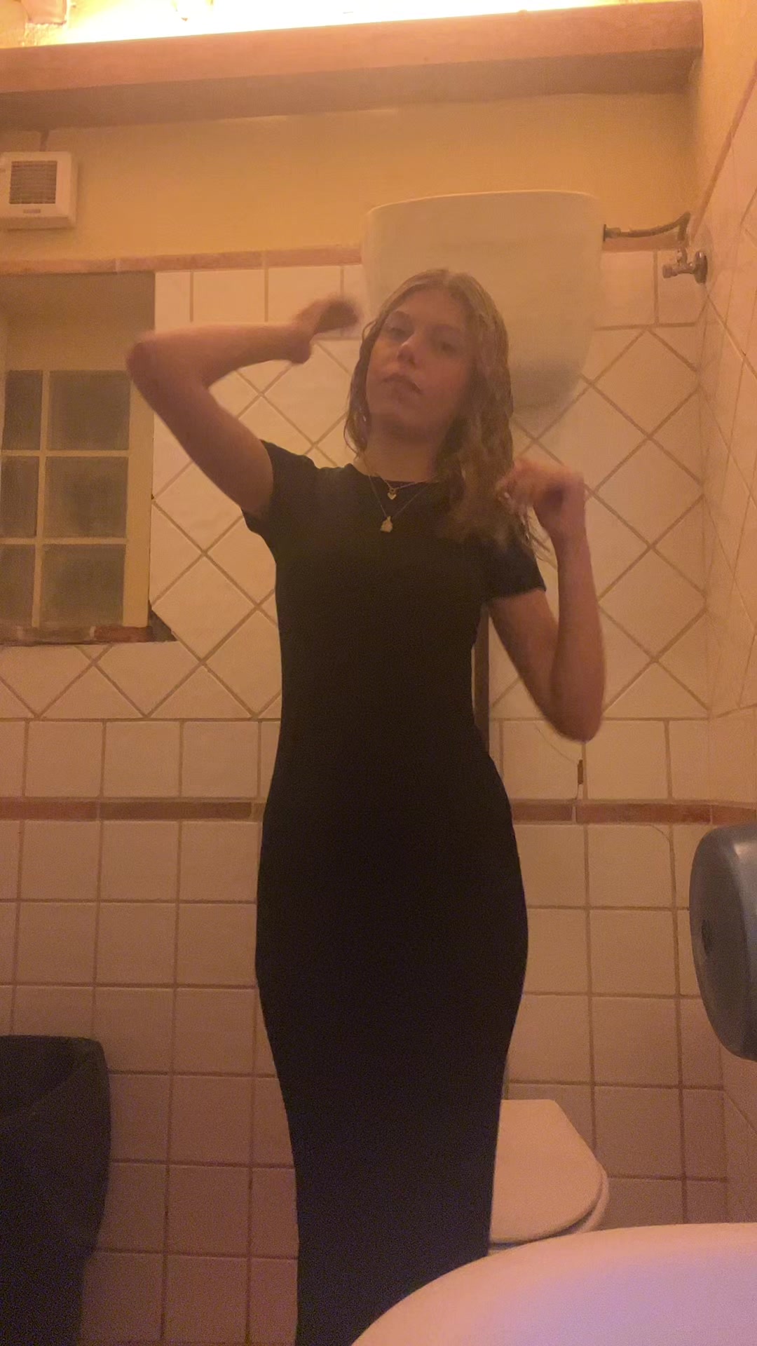 @👸🏼