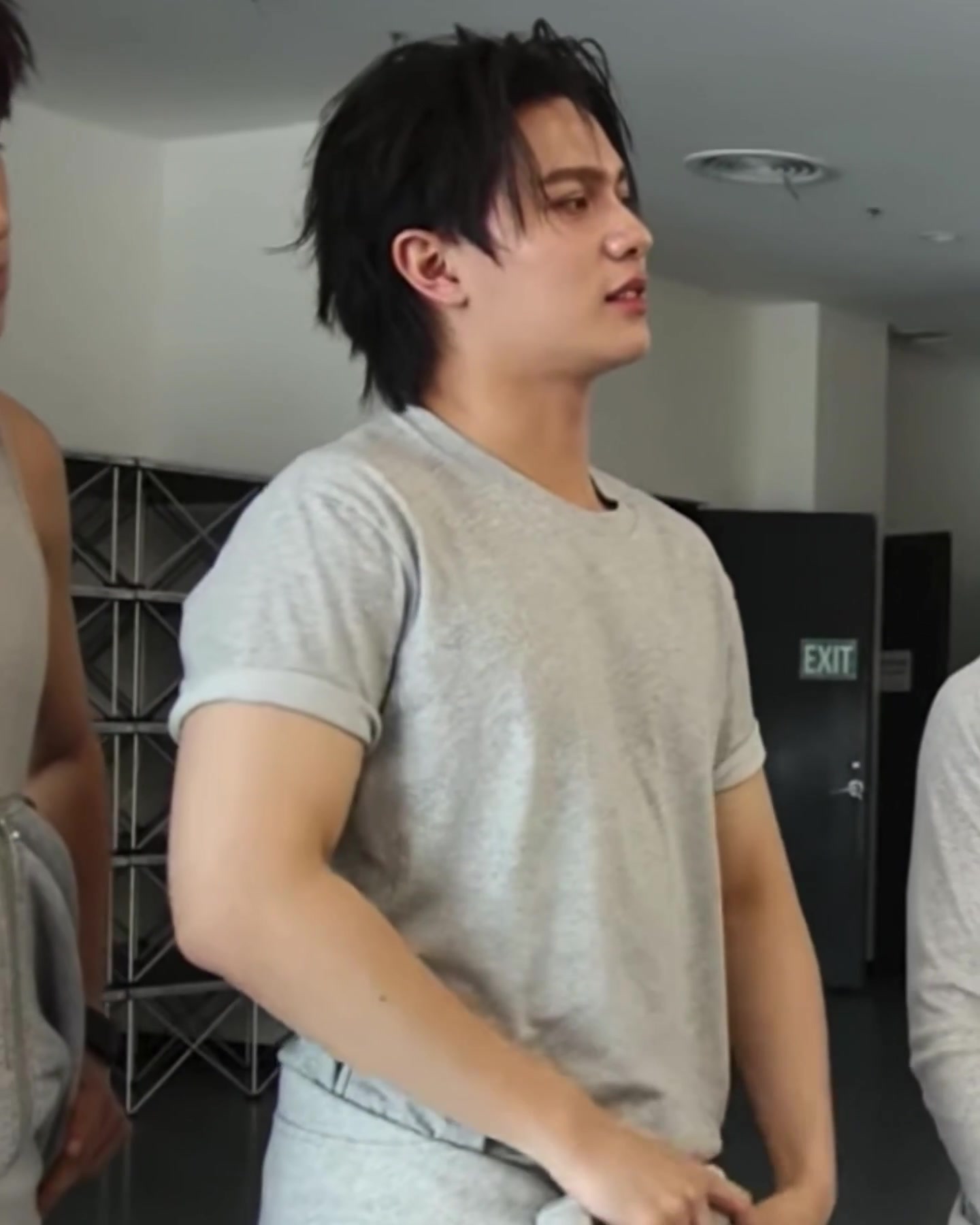 @nongwesleyaunty🎸🦈🥚