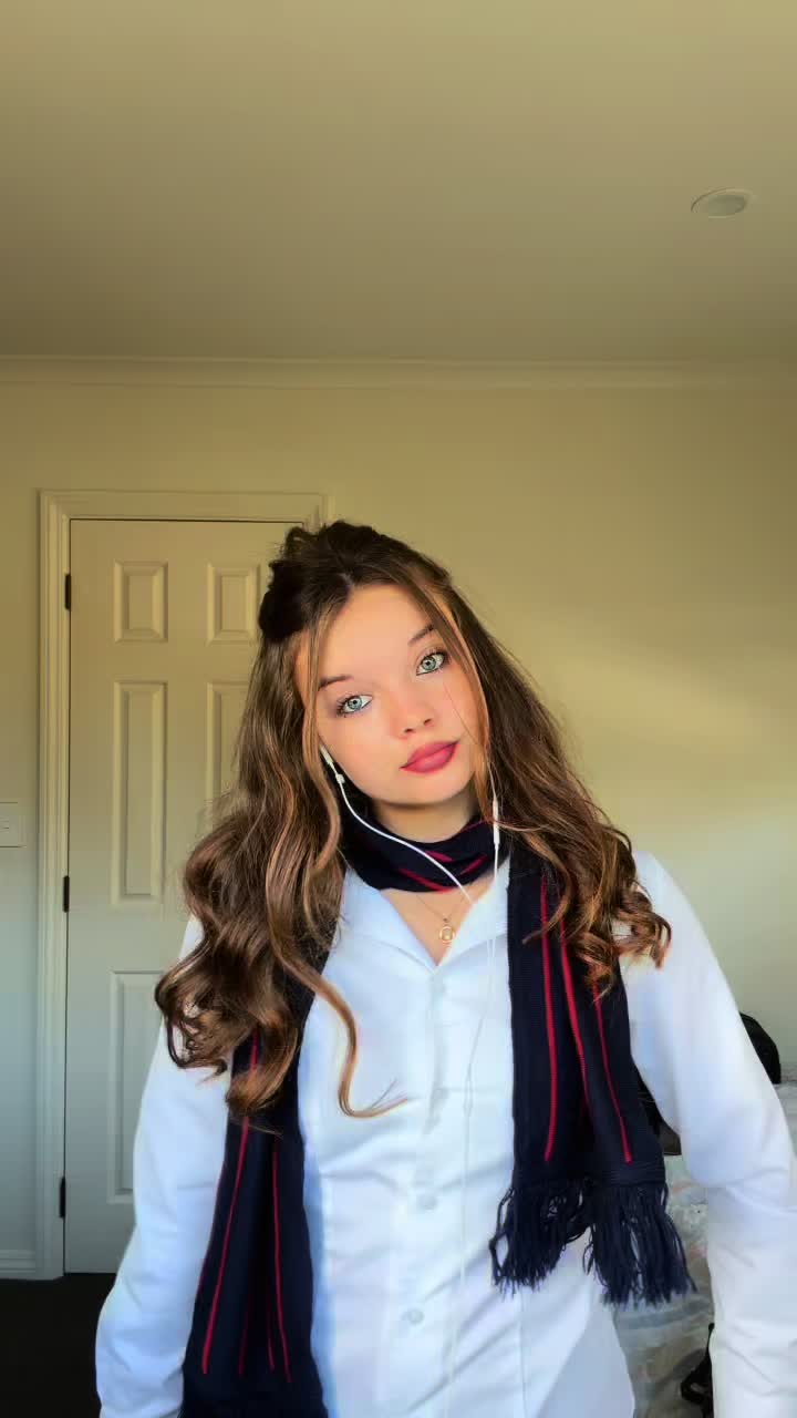 @lara_bytheway