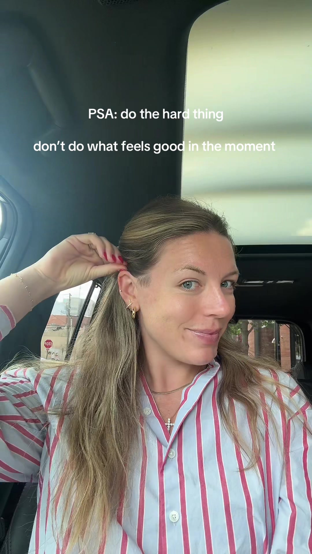 @CARLY | human & therapist