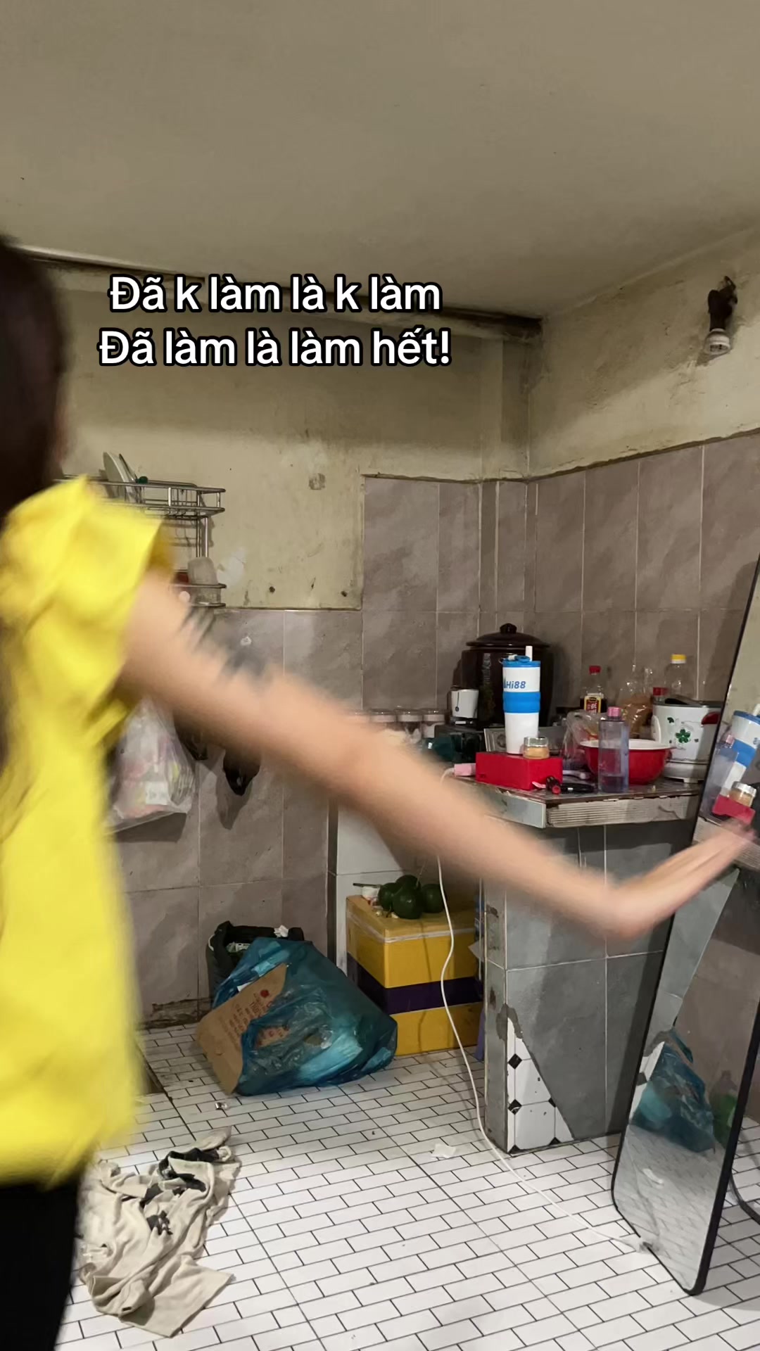 @Ly