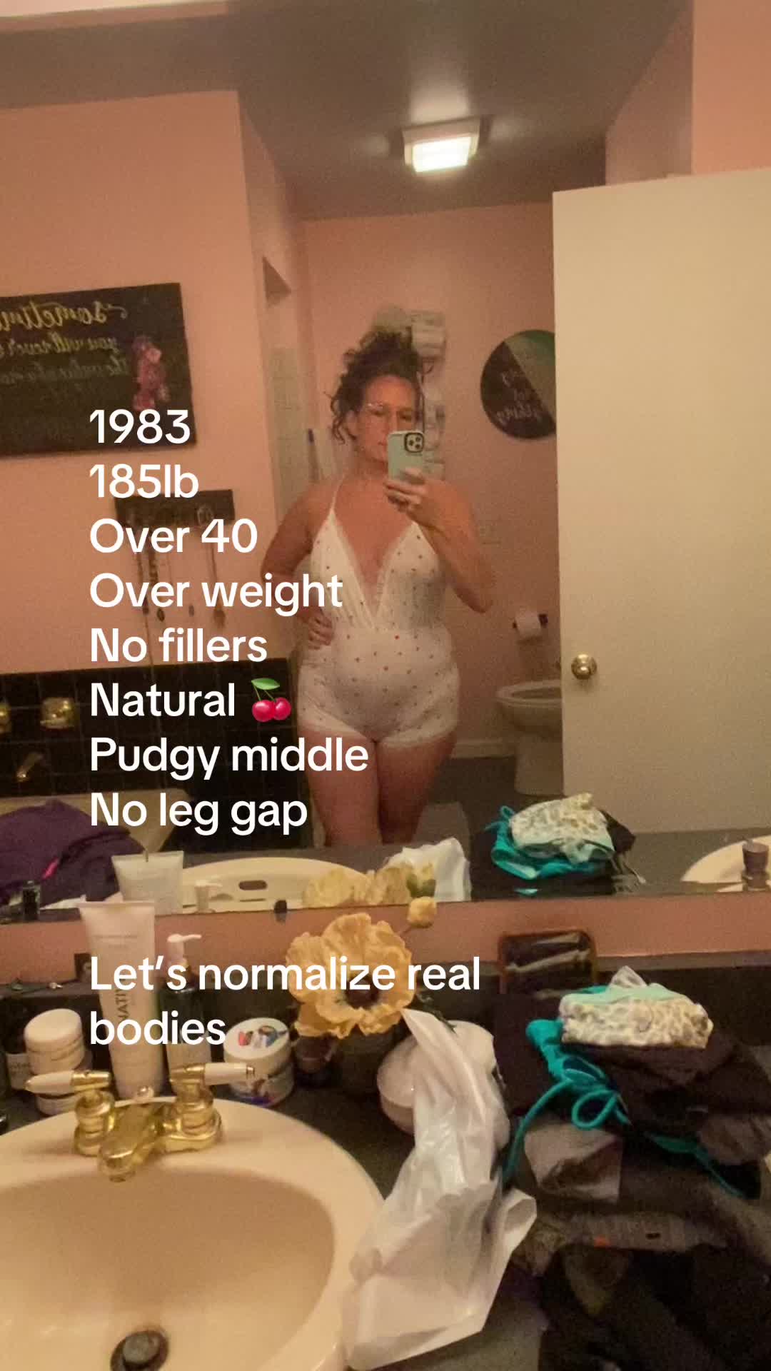 @Foxylaineymarie