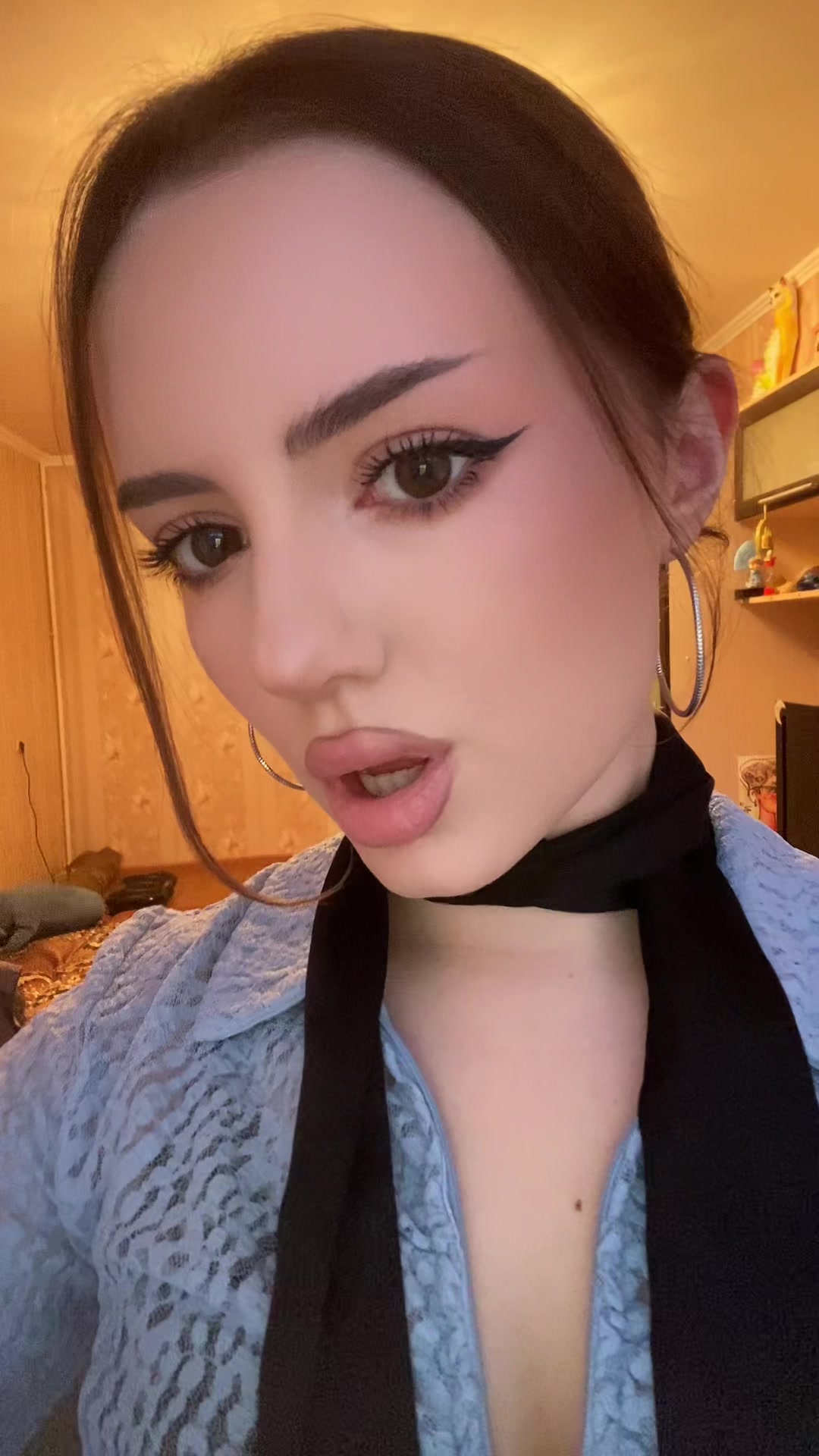 @╋━