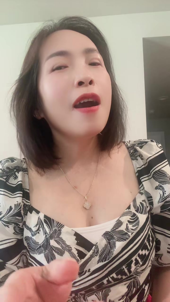 @Riêng một góc trời