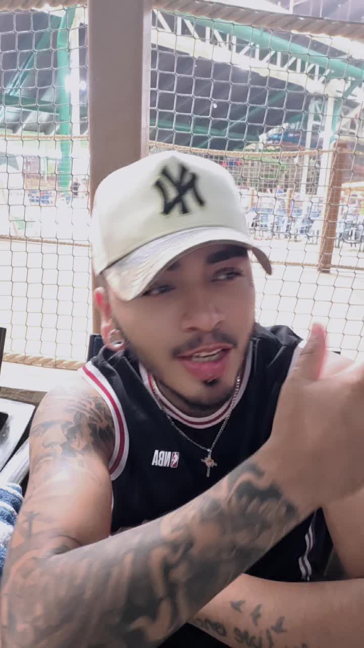 @🖤🤍Carlithos🤍🖤