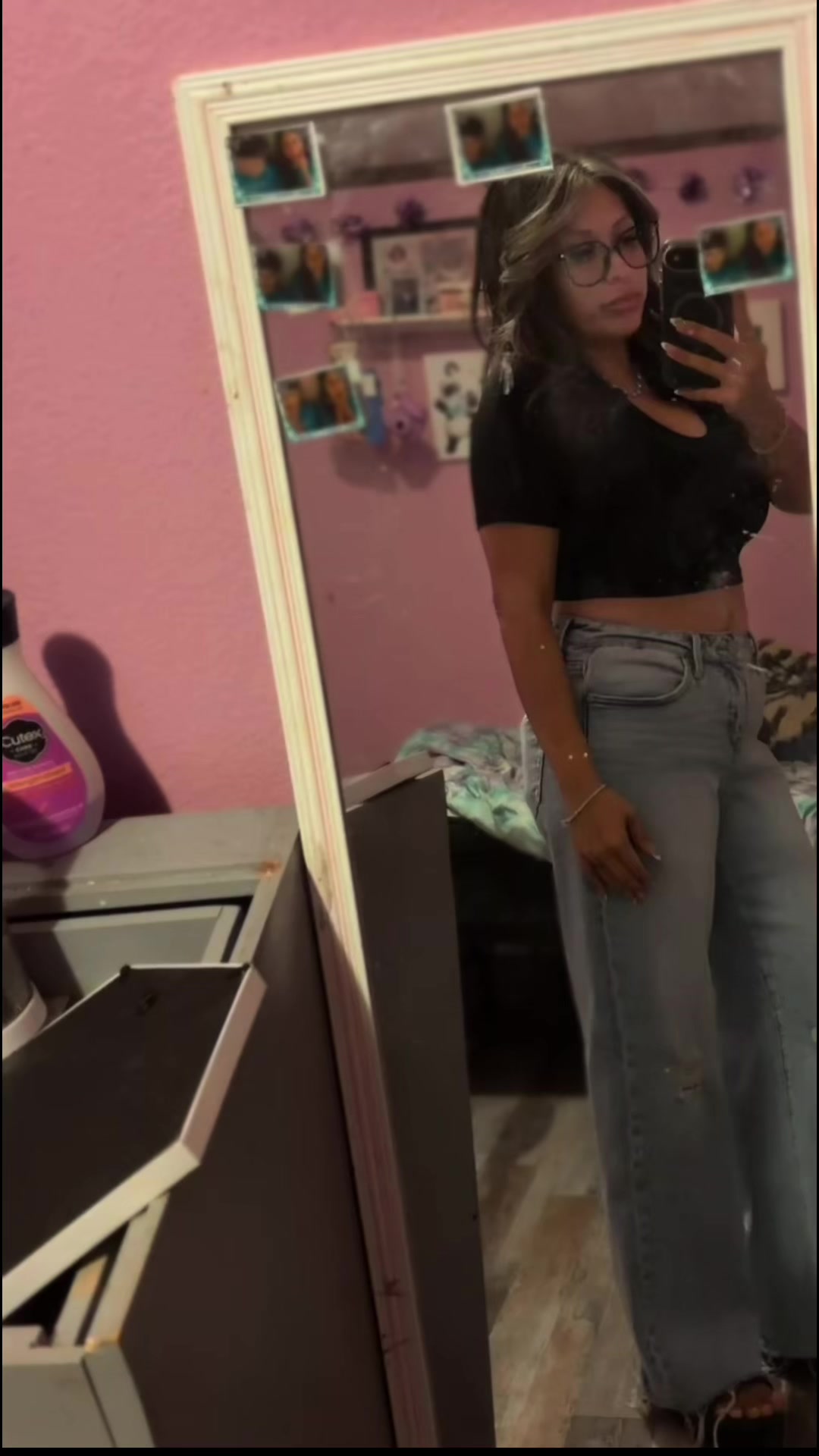 @M O N I K A 🩷