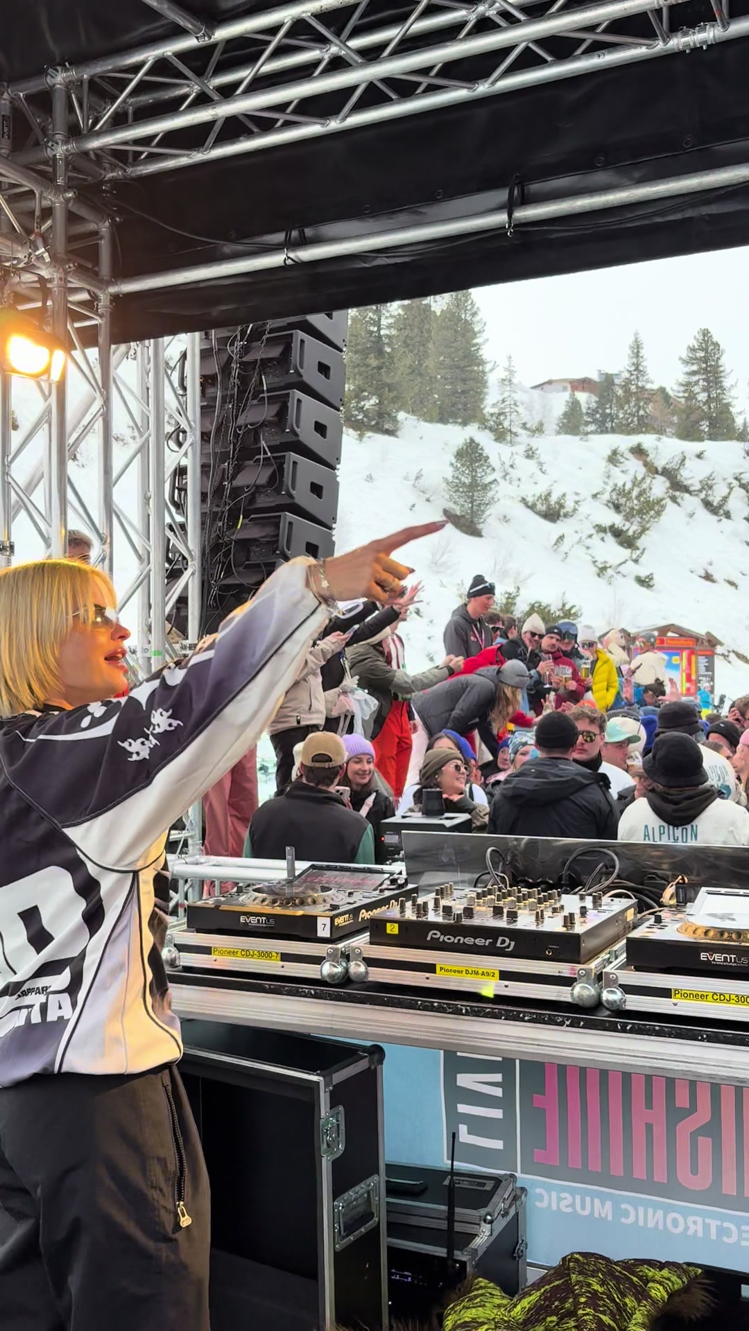 @LOVRA | DJ and Producer