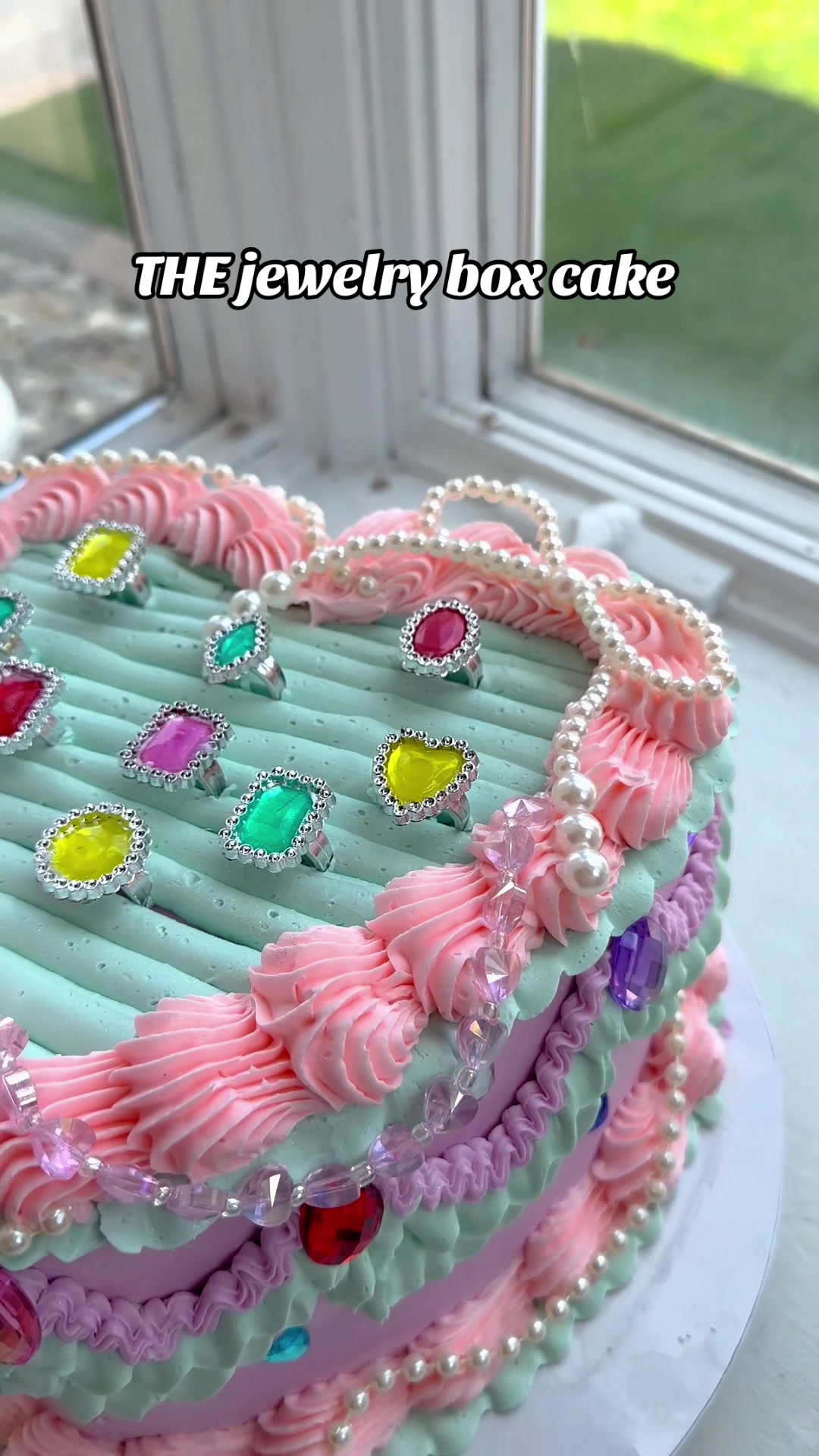 @sweet tooth cakery