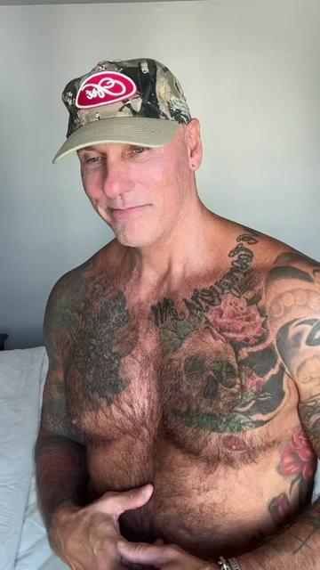 @2beardedboys❌
