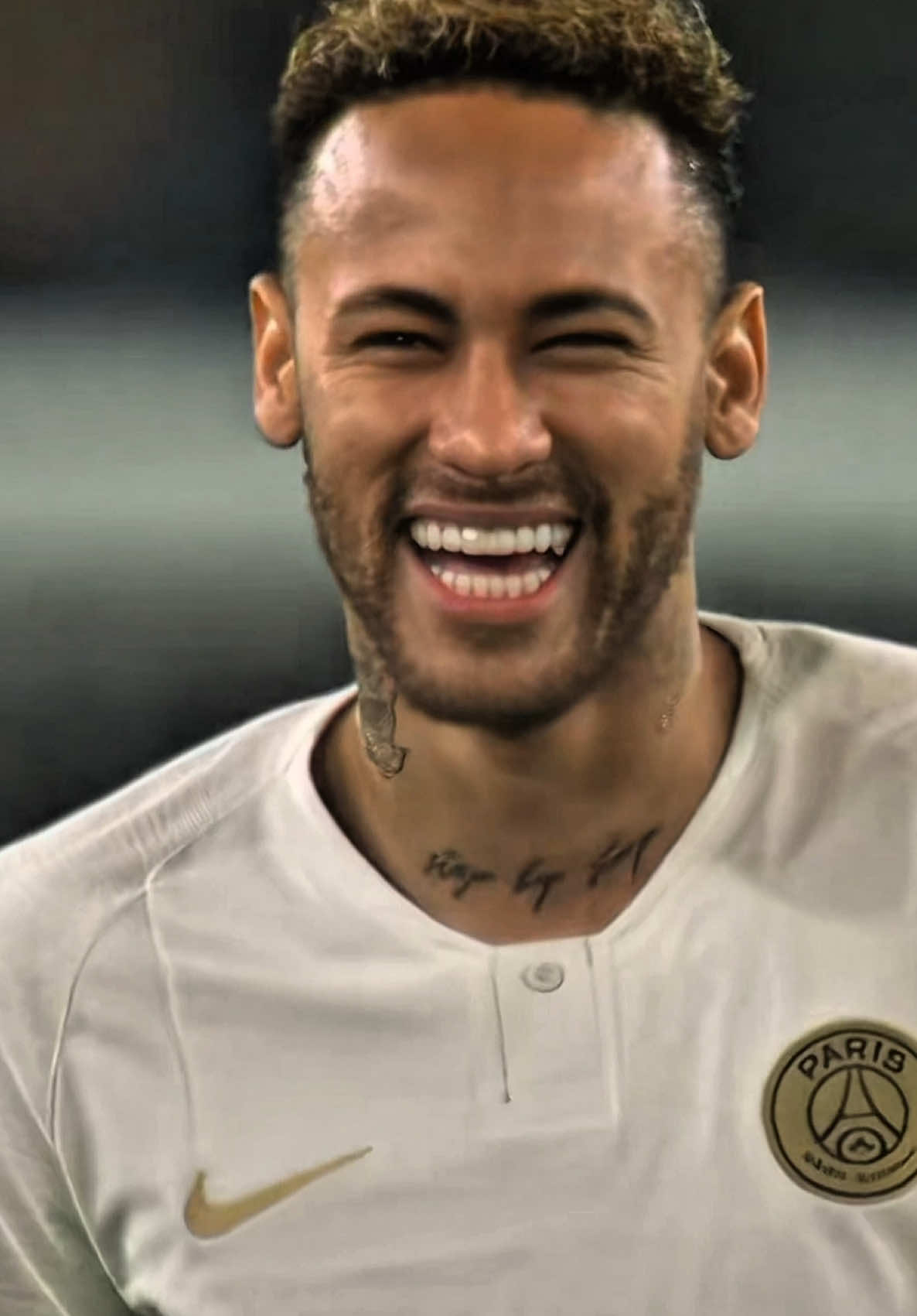 @✝️🧟NEY.AE🧟✝️
