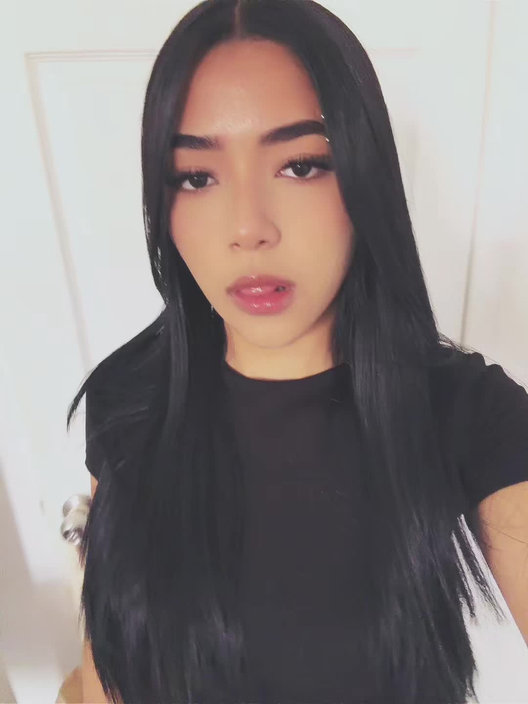 @nahomy.nm